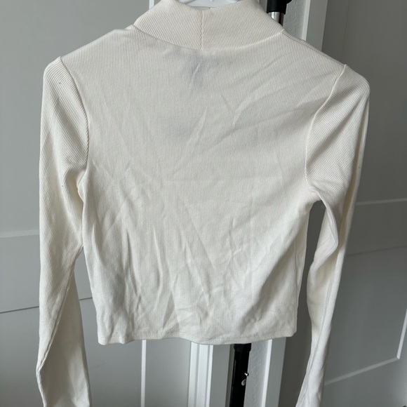 set of three sweaters. white, blue, brown. multi-brand. size s - Picture 3 of 12